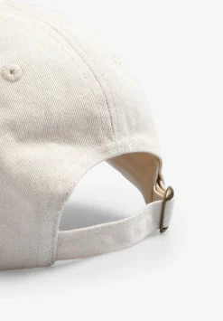Gorra Calavera Bordada Tono-Scalpers New