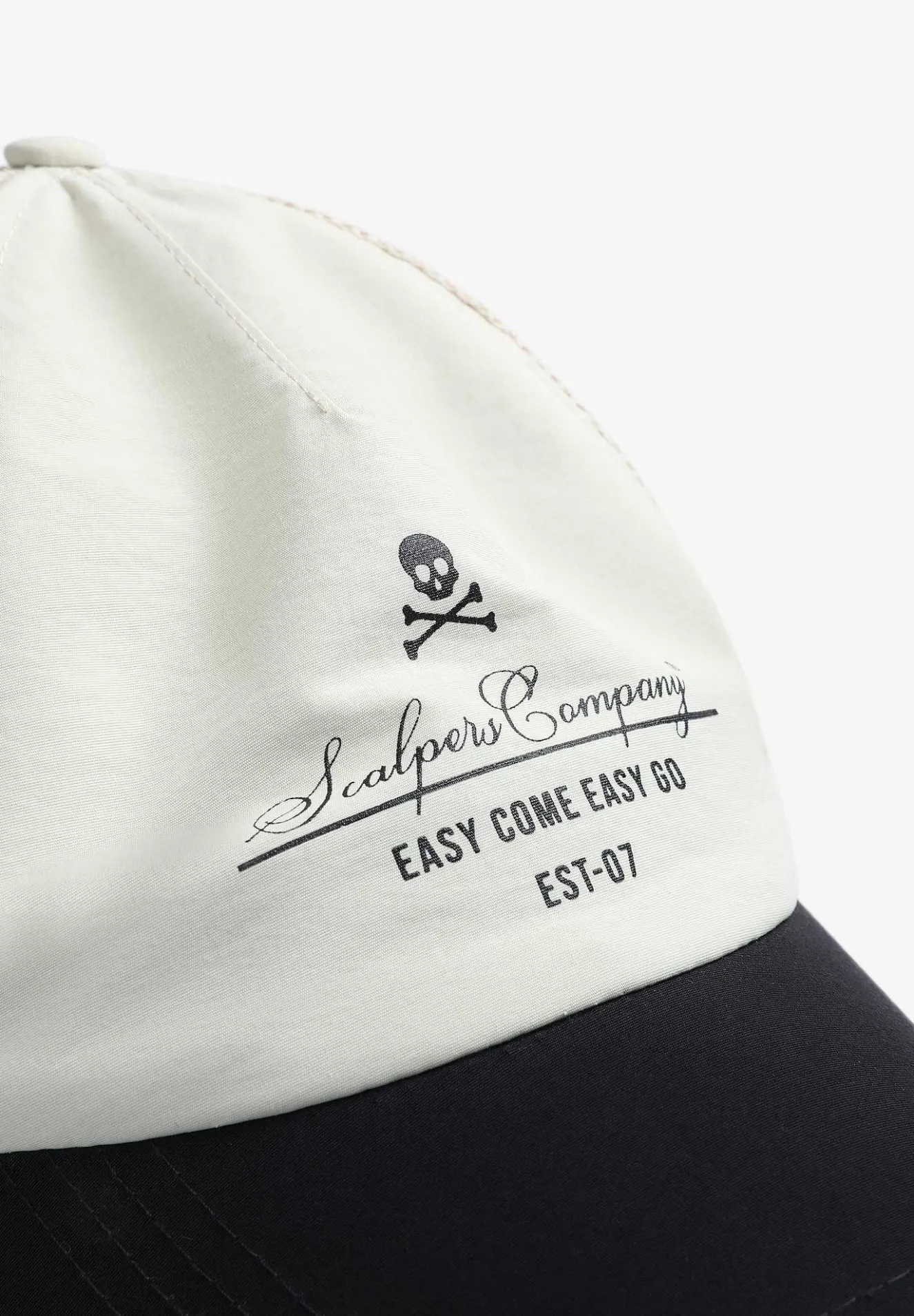 Gorra Tipo Trucker-Scalpers Fashion