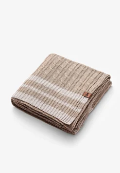 Cable Blanket-Scalpers Clearance