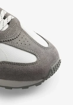 Sneakers Ante Calavera-Scalpers Fashion